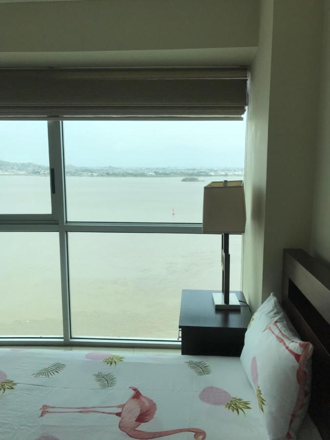 Suites Emporium Guayaquil Esterno foto
