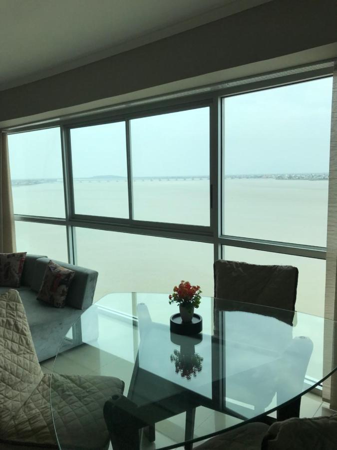 Suites Emporium Guayaquil Esterno foto